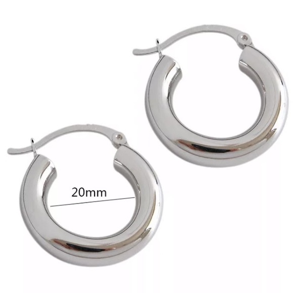 🔘Insta small hoop sterling silver earrings - Picture 6 of 6